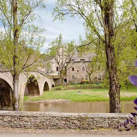 호텔 Le Vieux Pont 3*