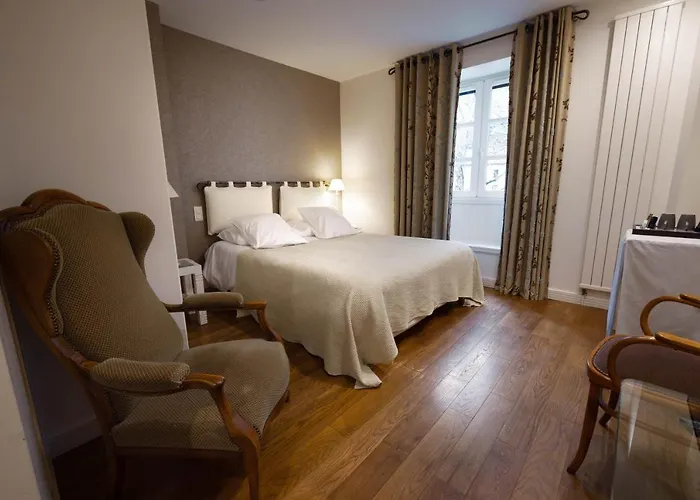 Le Vieux Pont Hotel Belcastel (Aveyron)