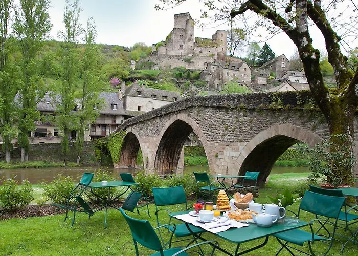 Hotel Le Vieux Pont 3*